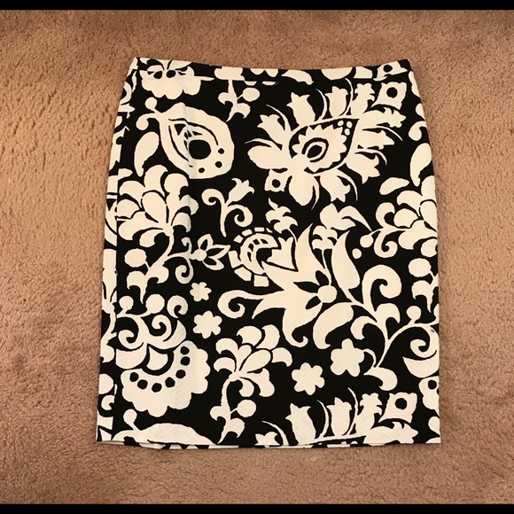 Talbots Dresses & Skirts - Talbots NWT pencil skirt